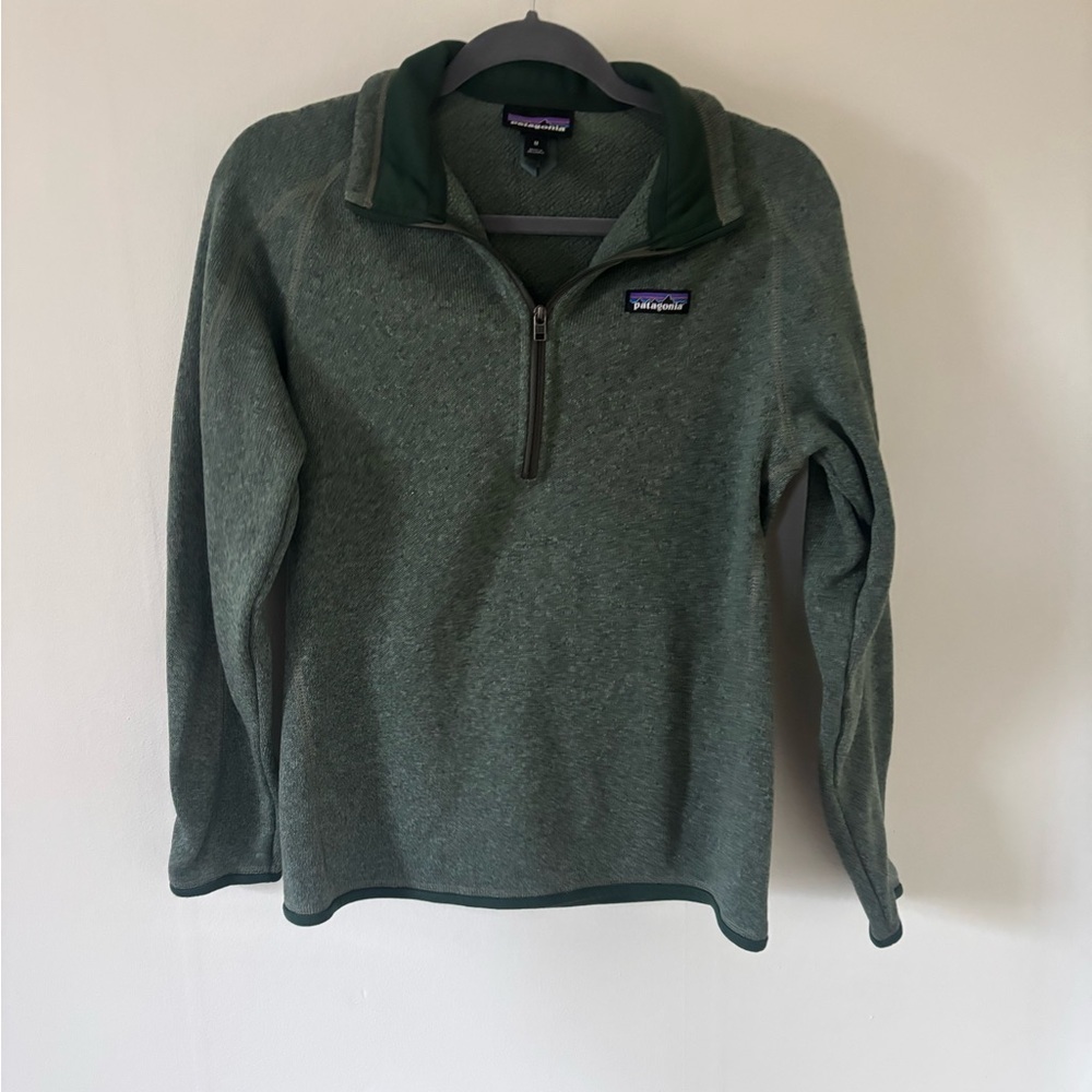 Patagonia women’s quarter Zip-Up Sweater in Forest Green